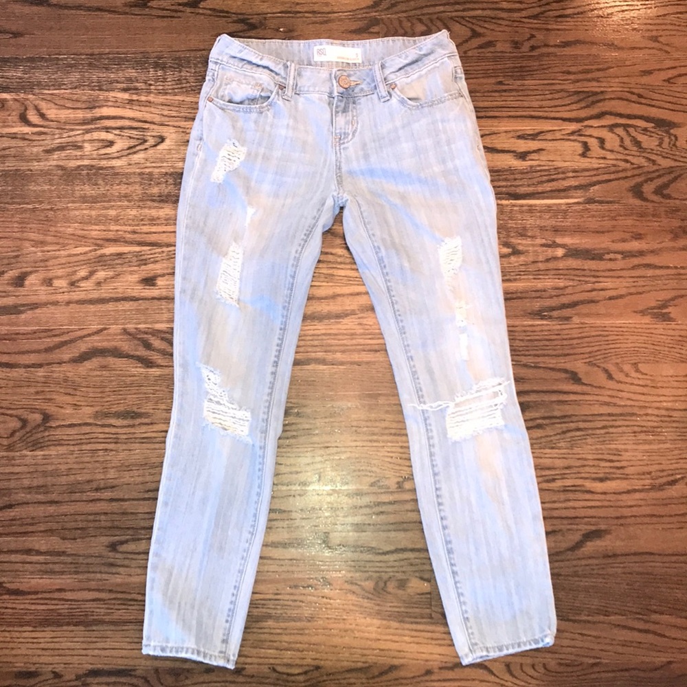 HOST PICK 💫 WOMENS RSQ JEANS